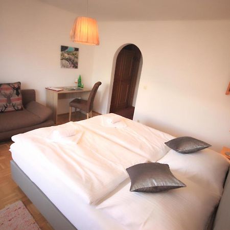 Hotel Pension Eichenhof رييد ايم زيلرتال المظهر الخارجي الصورة