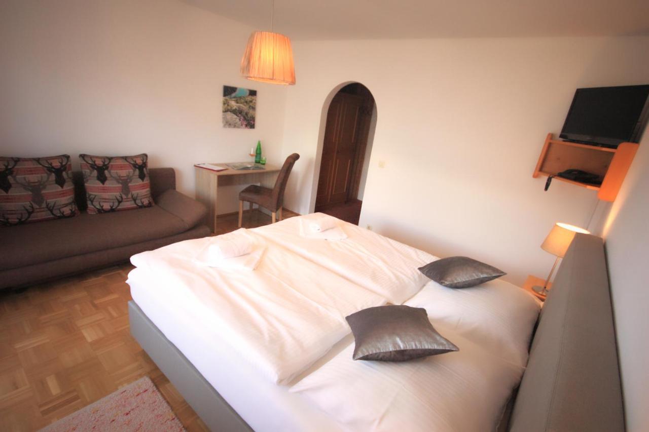 Hotel Pension Eichenhof رييد ايم زيلرتال المظهر الخارجي الصورة