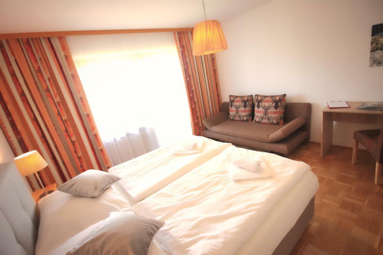 Hotel Pension Eichenhof رييد ايم زيلرتال المظهر الخارجي الصورة